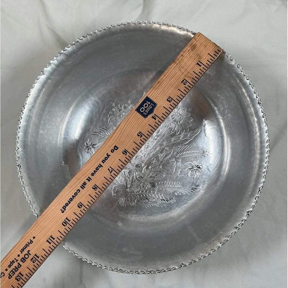 Hammered Aluminum Pedestal Serving Bowl Embossed Floral Scalloped Rim VTG